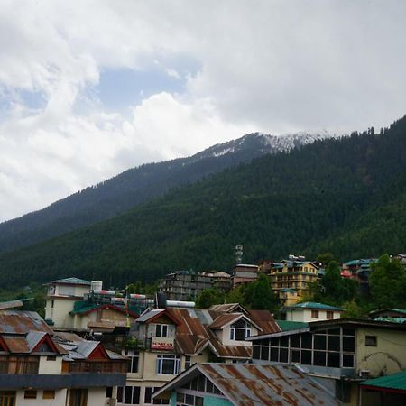 Hotel Magnolia Mallroad Manali Zewnętrze zdjęcie
