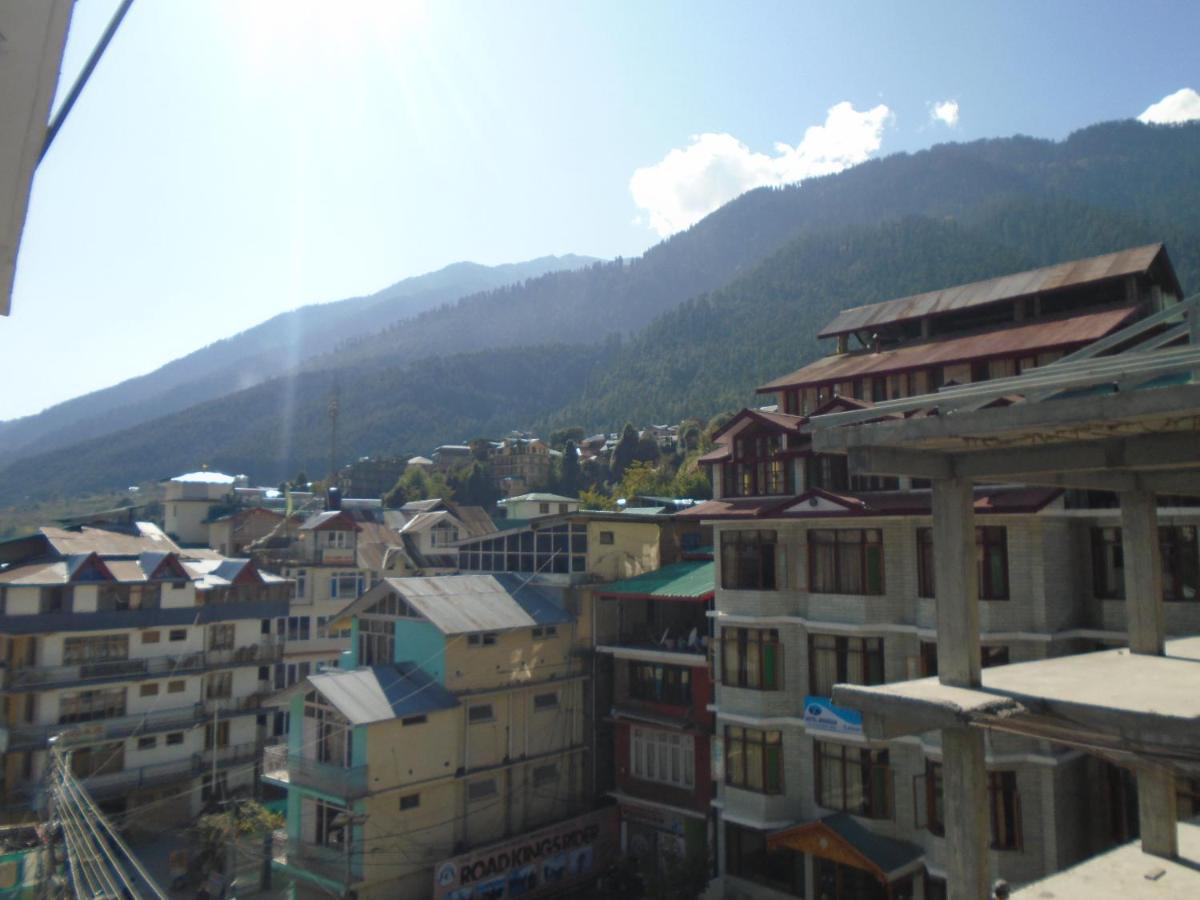 Hotel Magnolia Mallroad Manali Zewnętrze zdjęcie