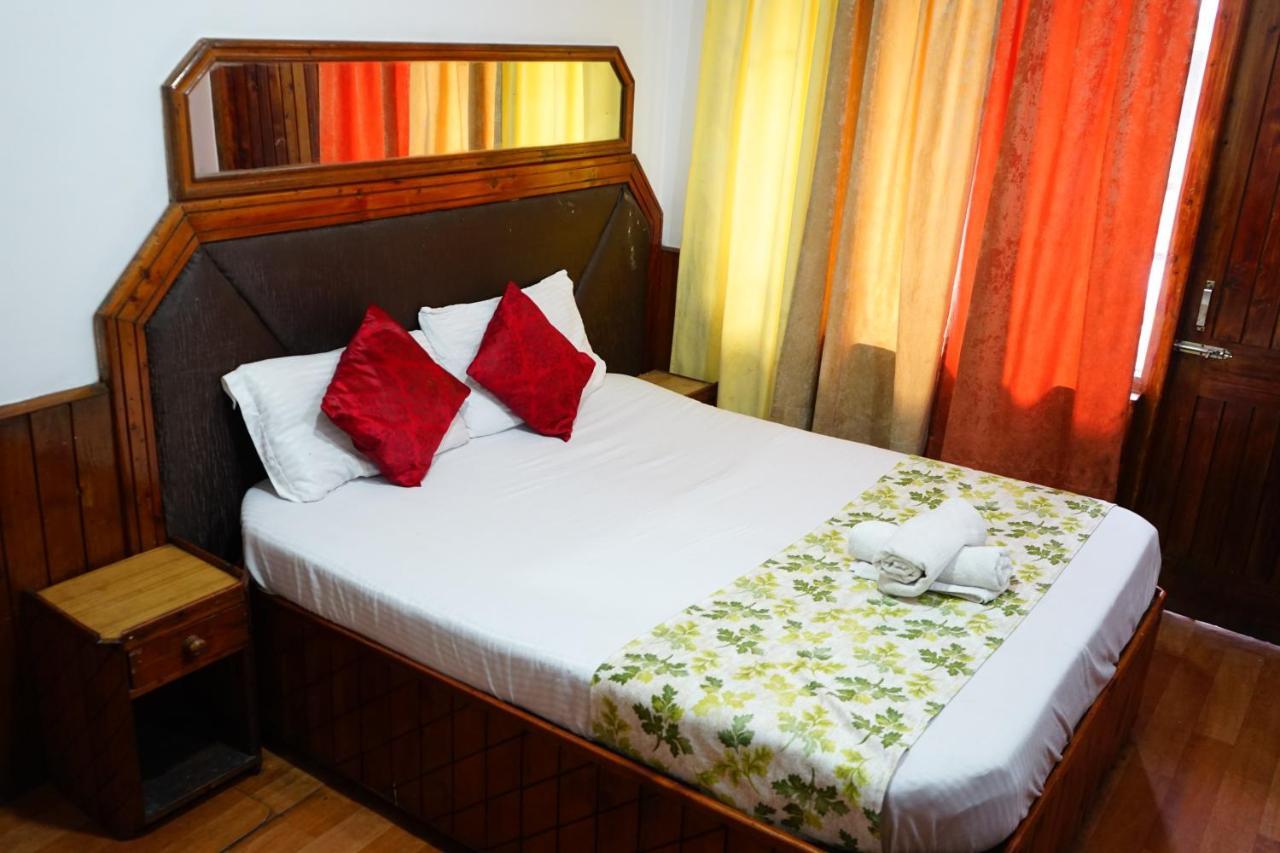 Hotel Magnolia Mallroad Manali Zewnętrze zdjęcie