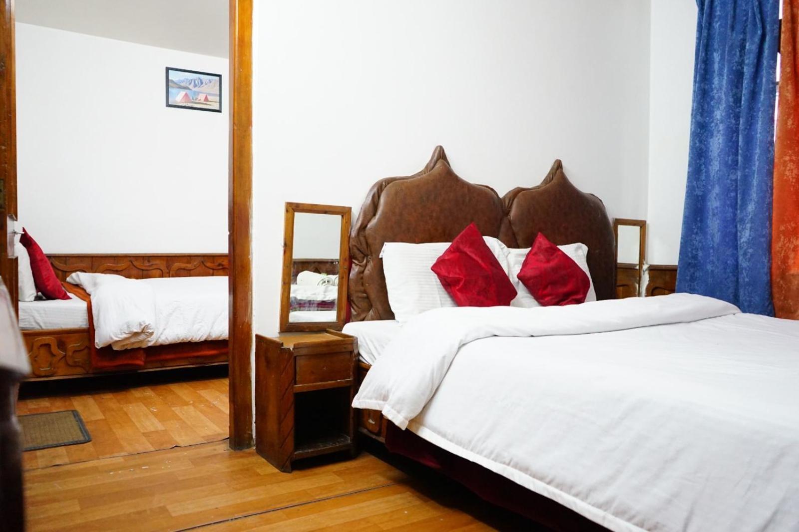 Hotel Magnolia Mallroad Manali Zewnętrze zdjęcie